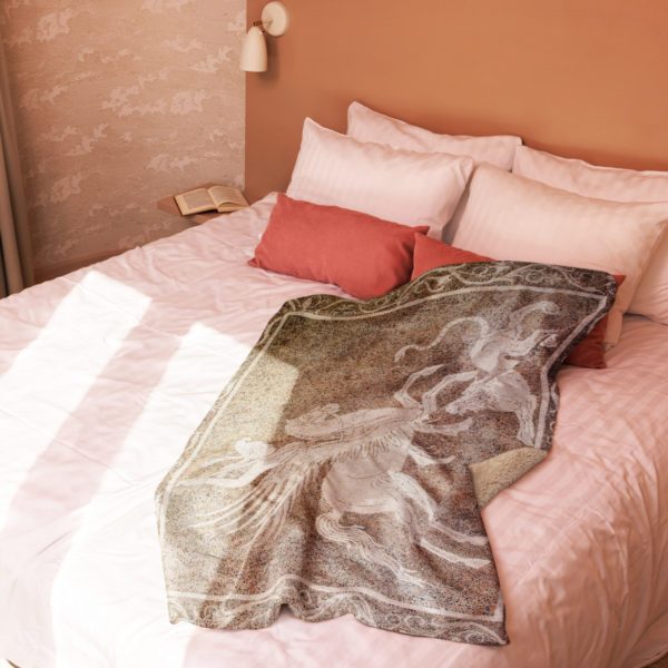 Sherpa blanket "Chimera" - Image 9