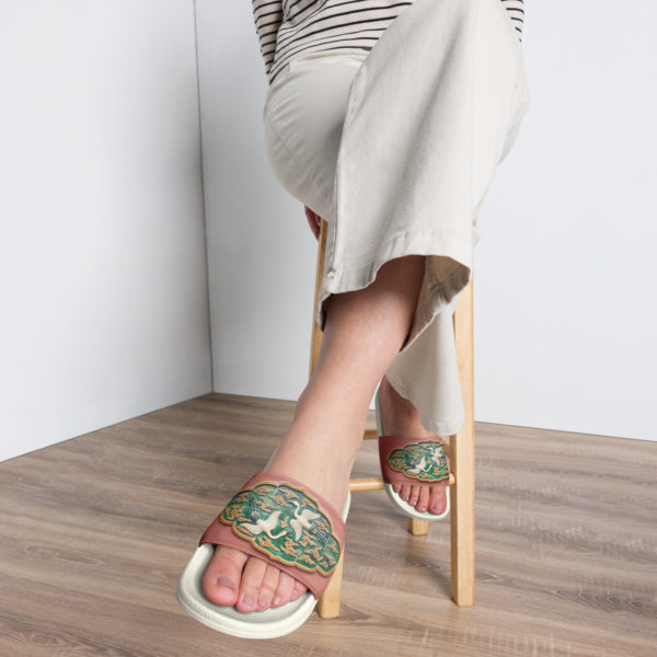 Women's slides "Forbidden city" - Image 2
